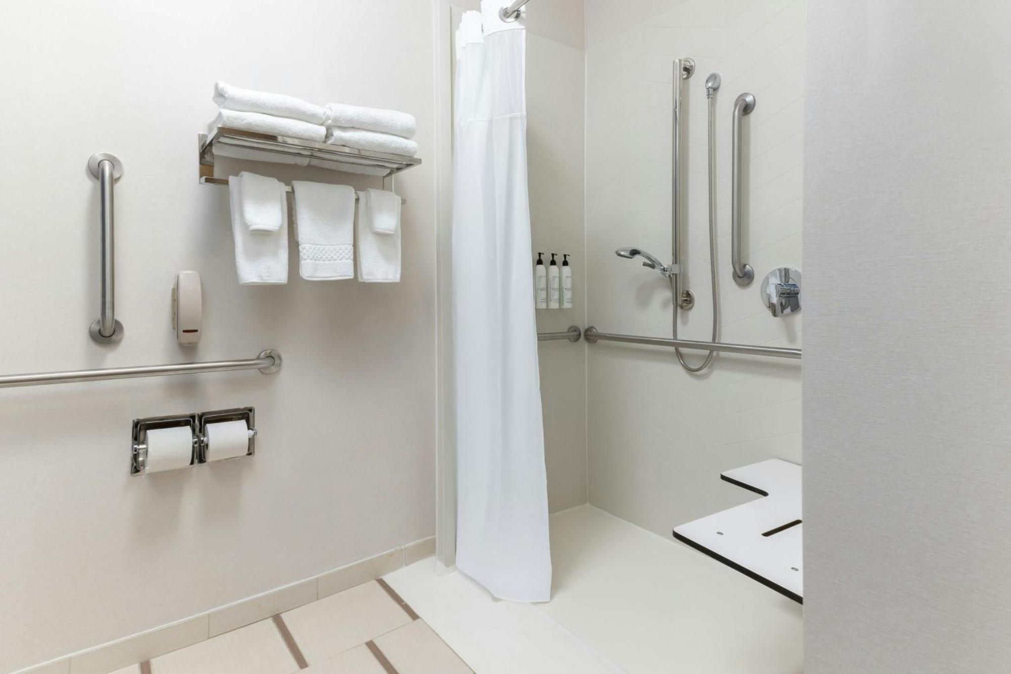 Fairfield Inn And Suites By Marriott Cincinnati Eastgate Eksteriør billede